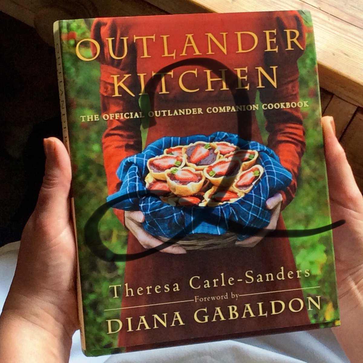 Libro Outlander Kitchen: The Official Outlander Companion Cookbook