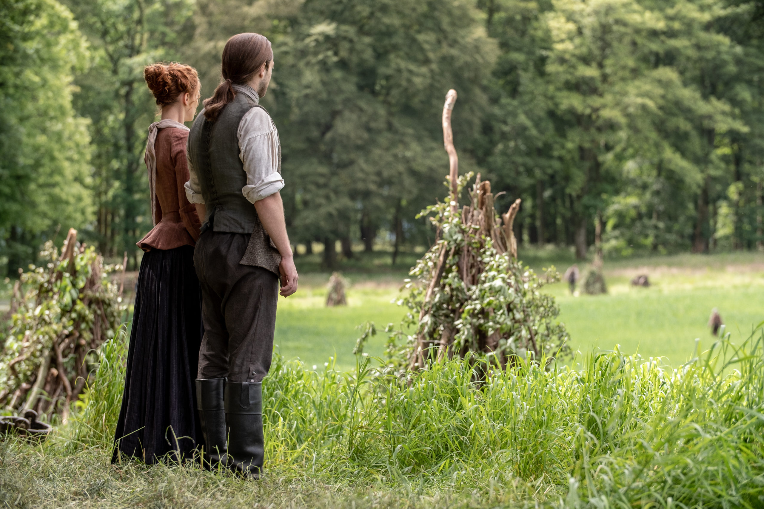 Official Photos and Synopsis from 'Outlander' Episode 506, "...